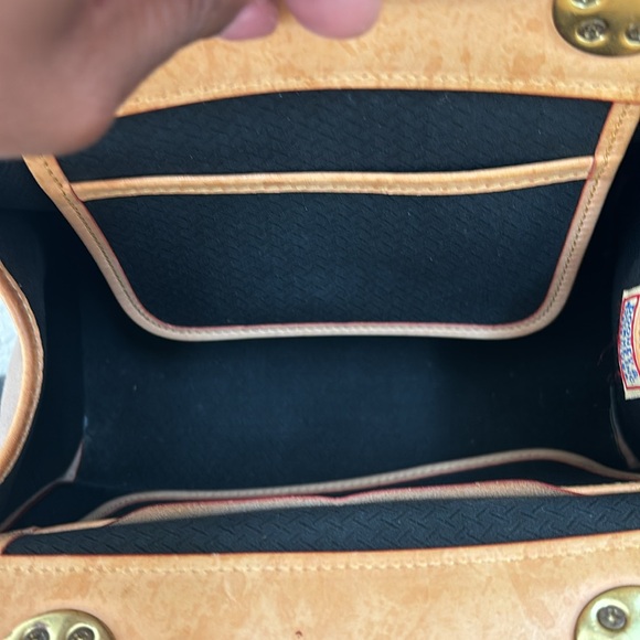 Beautiful vintage Dooney and Bourke - Picture 10 of 13